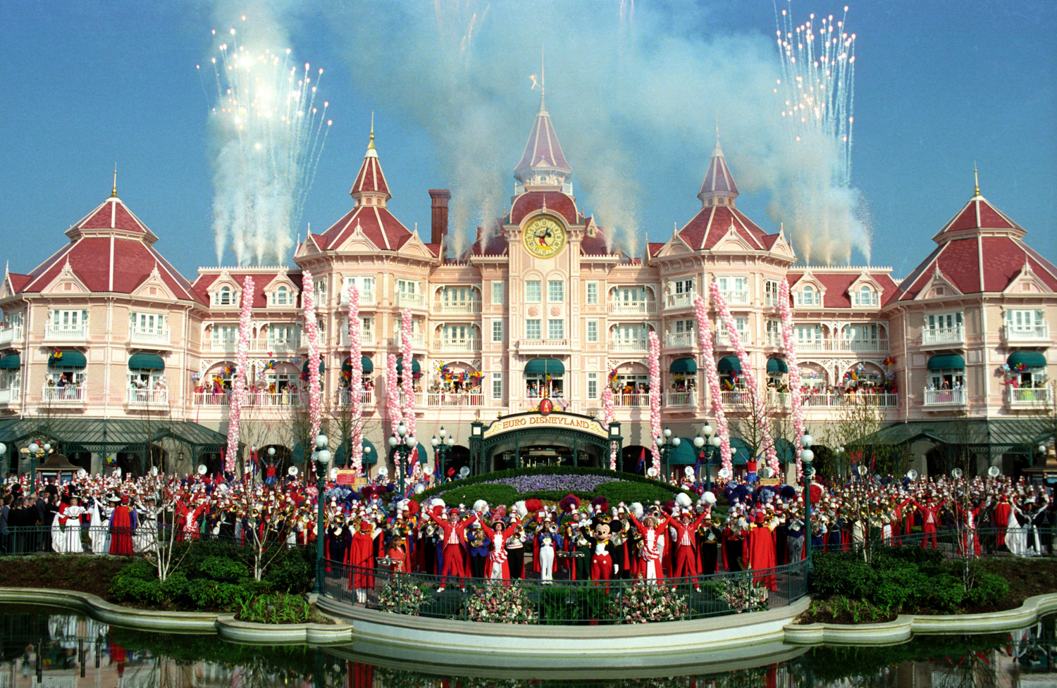 OUR STORY - Walt Disney Imagineering